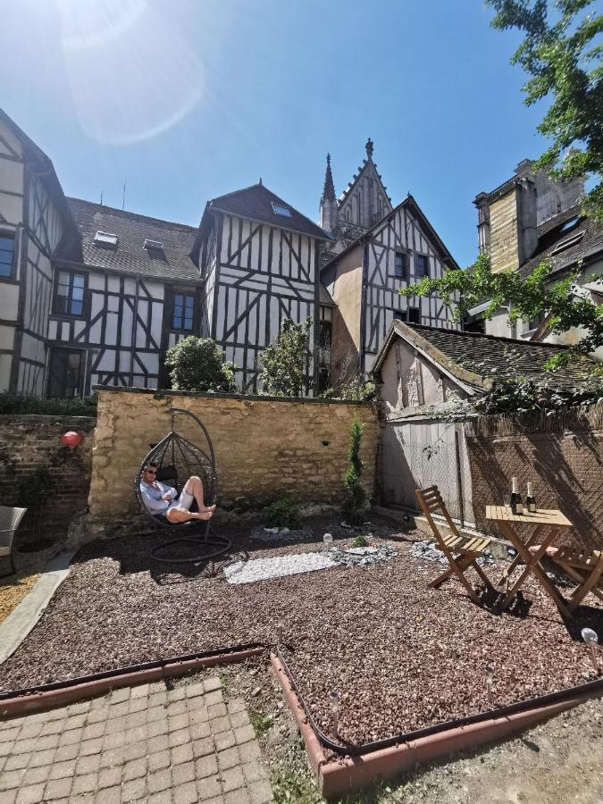 Ferienwohnung L'Oiseau De La Cathedrale - Calme - Jardin - Wifi Troyes Exterior foto