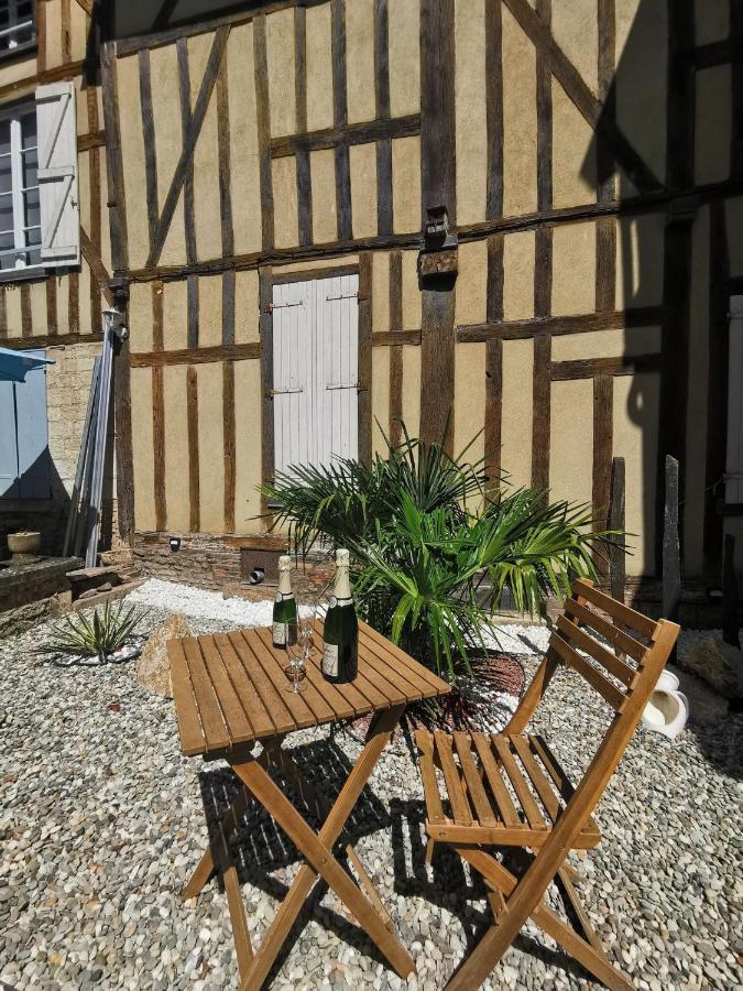 Ferienwohnung L'Oiseau De La Cathedrale - Calme - Jardin - Wifi Troyes Exterior foto